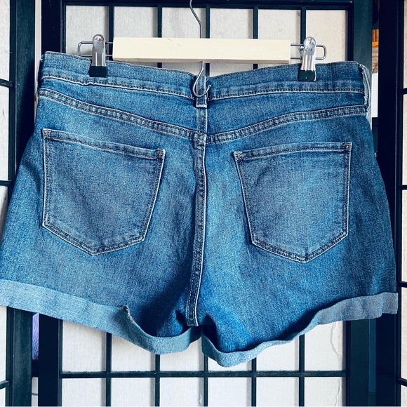 Old Navy blue denim cuffed shorts sz 10 - Picture 6 of 7